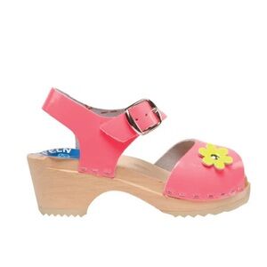 Cape Clogs Kids Hot Pink Flower Accent in Neon Yellow Sandal size 32 EU 13/1 US